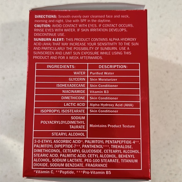 New in box Oil of Olay Regenerist  Hydrating Moisturizer 1.7 oz - Picture 2 of 6